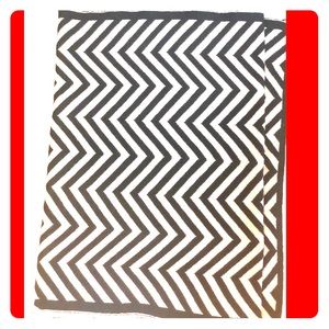 NWT Scarf/Shawl Metallic, multi-style, Chevron